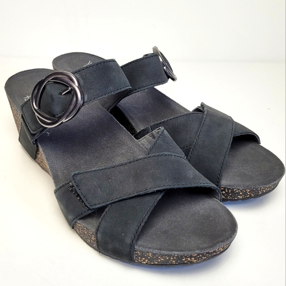 dansko susie milled nubuck